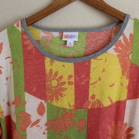 LuLaRoe Irma Tunic Size M - Picture 2 of 3